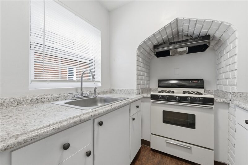 3809 Beechwood Blvd — photo 8