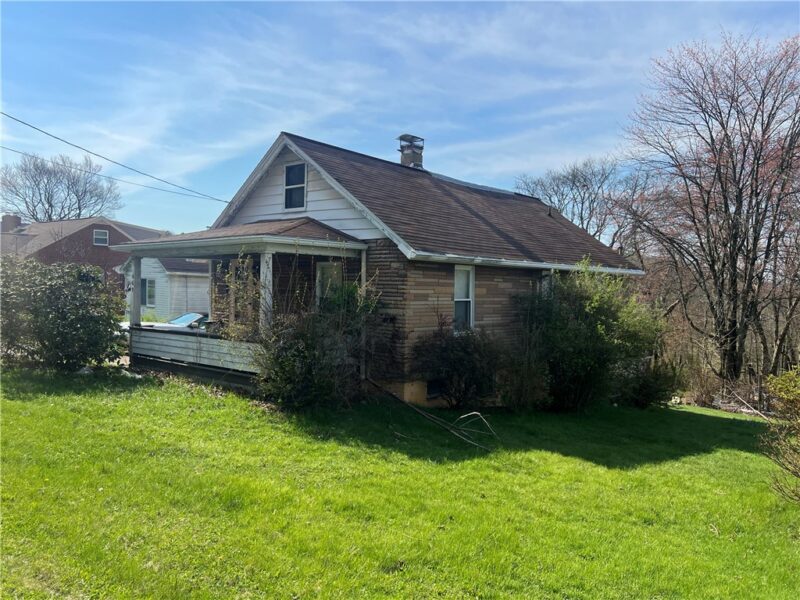 869 E Hill Dr — photo 2