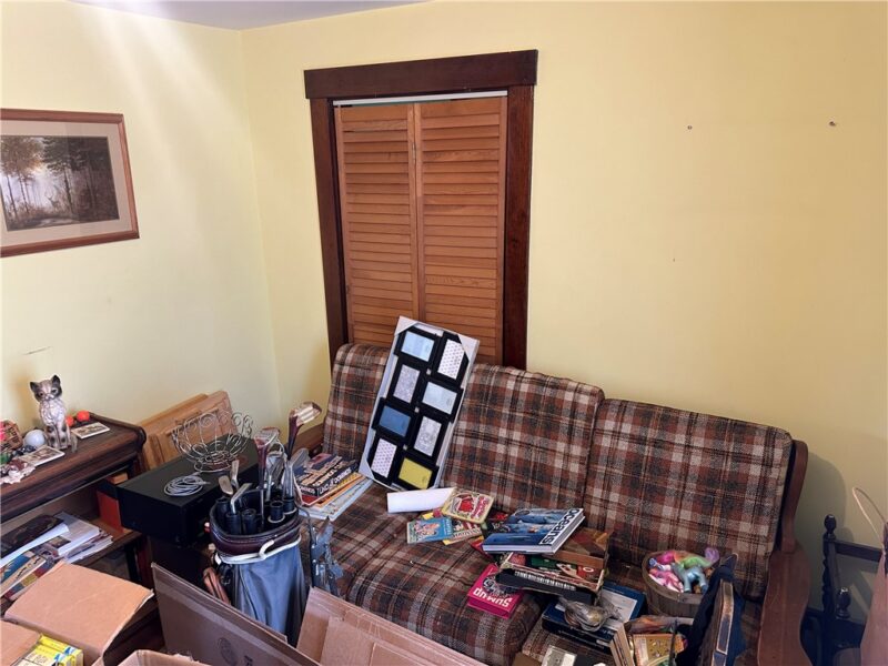 869 E Hill Dr — photo 3