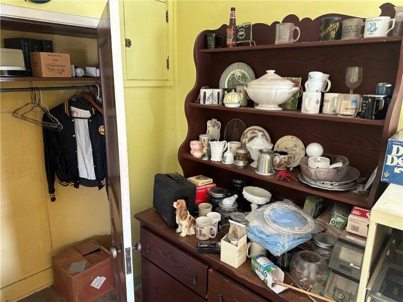 869 E Hill Dr — photo 6
