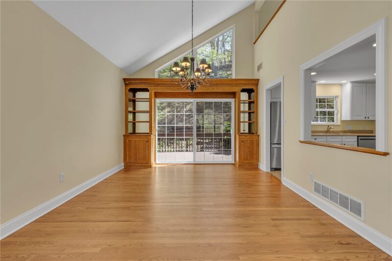 404 Rockledge Dr — photo 8