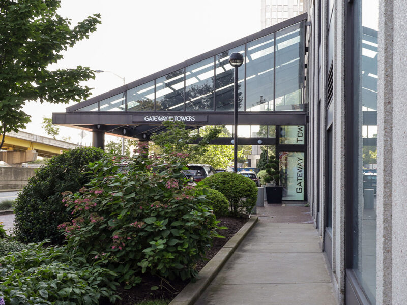 320 Fort Duquesne BOULEVARD 22A — photo 3