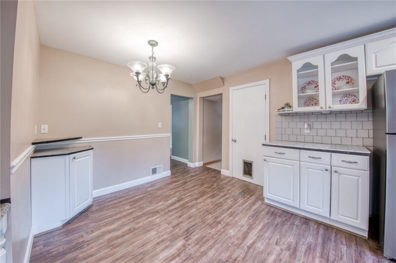 1810 Henderson Ave — photo 8