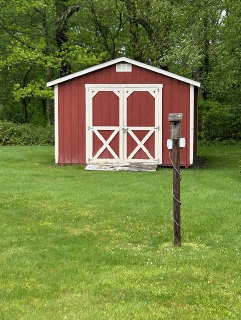 2405 N HERMITAGE RD — photo 3