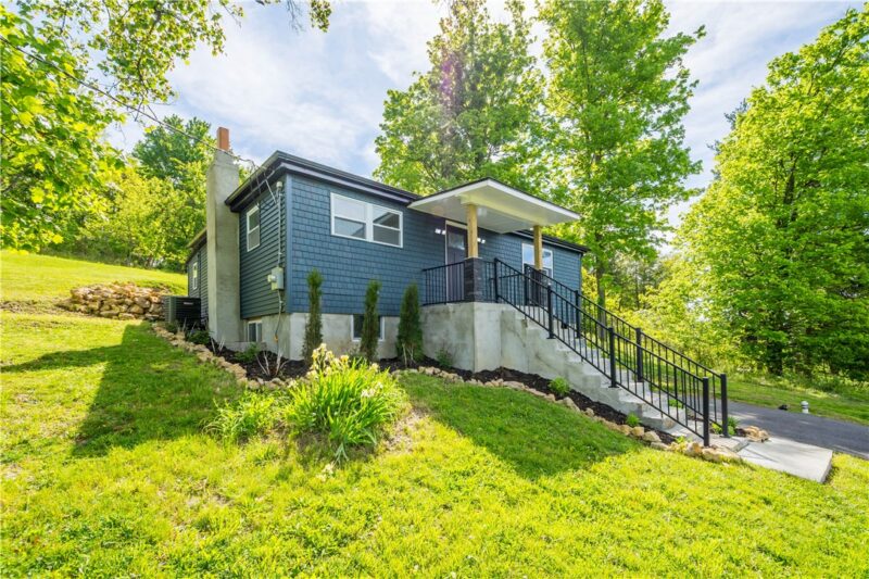 933 Boyce Rd — photo 3