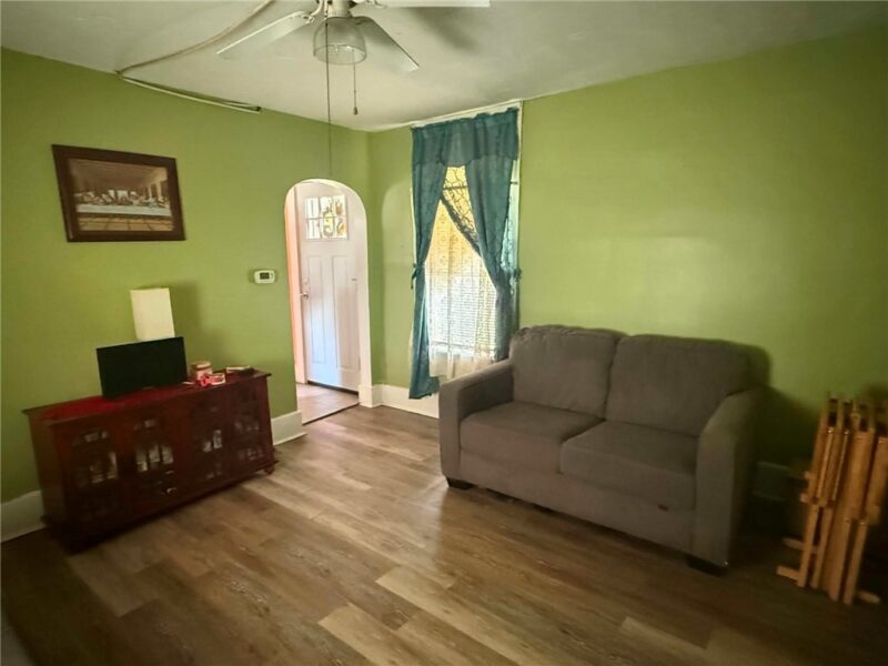 14 E CHURCH STREET — photo 4