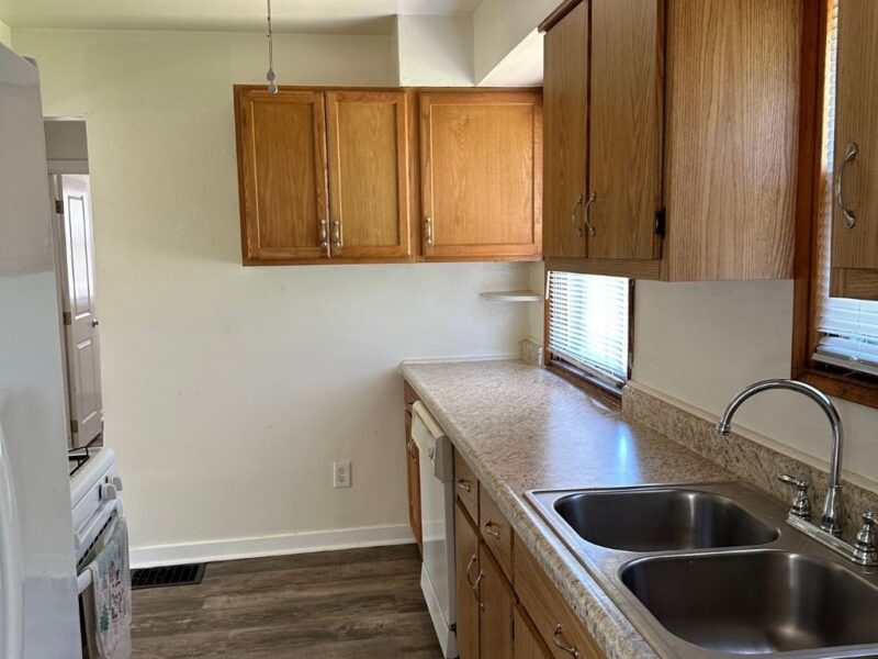 23 Virginia Dr — photo 3