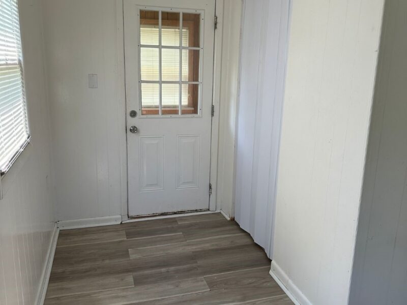 23 Virginia Dr — photo 4