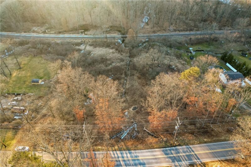 00 Gibson Rd — photo 2