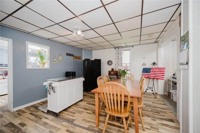 520 Hancock St — photo 8