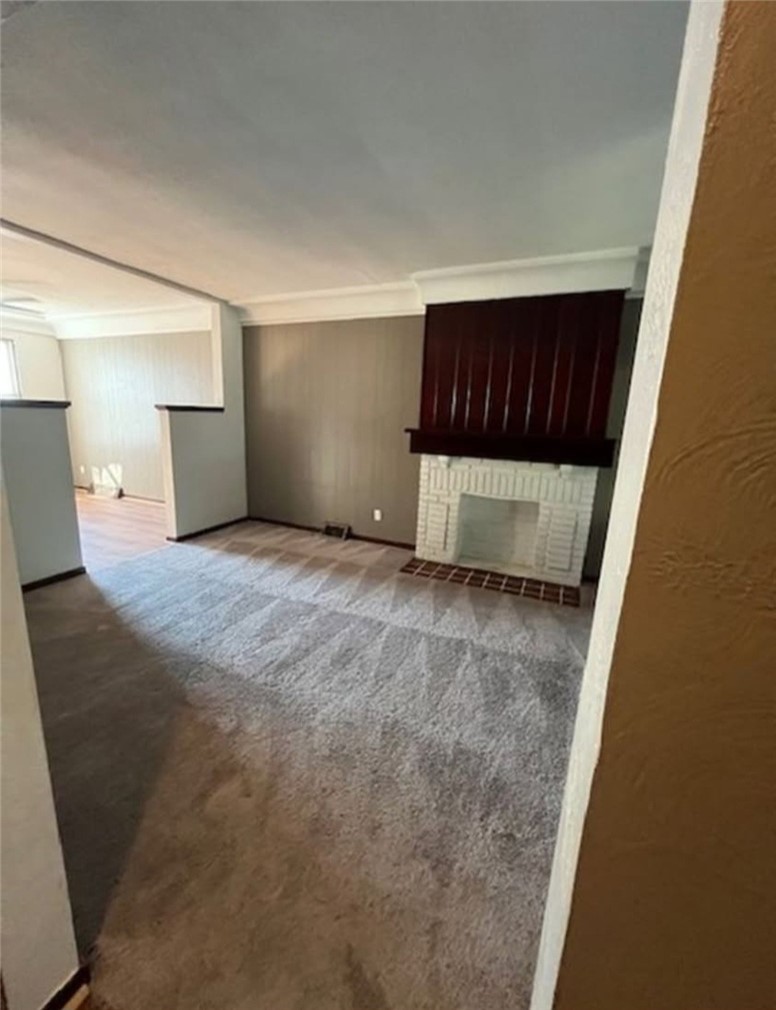 532 Russellwood Ave — photo 4