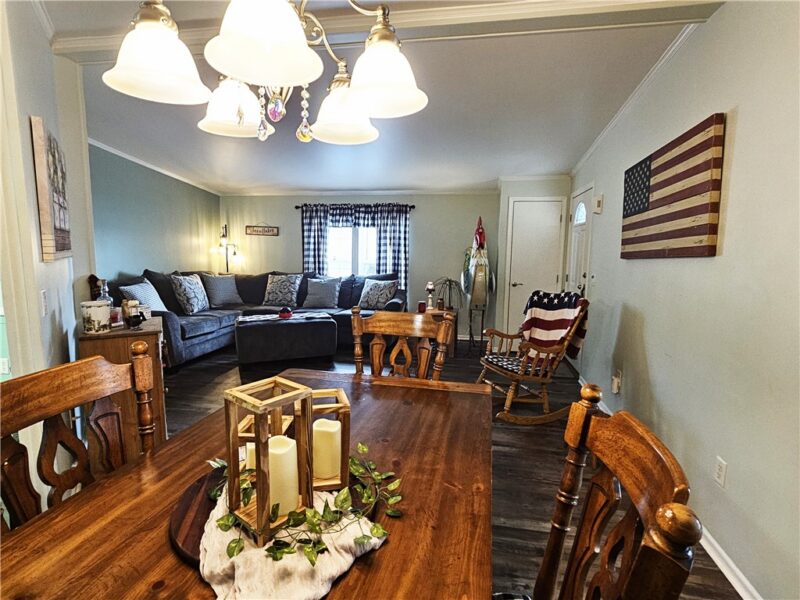 612 Primrose Ln — photo 8