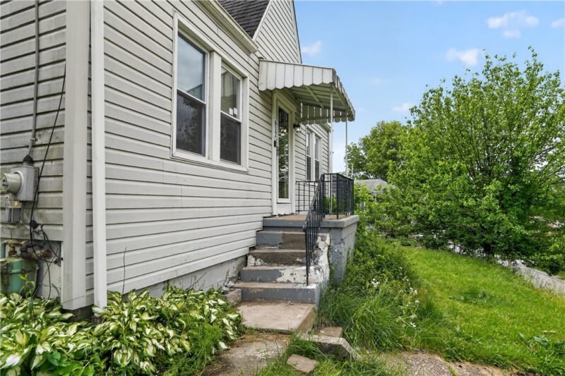 612 Hazel St — photo 8