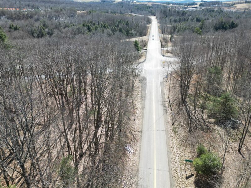 00 Route 830 — photo 6