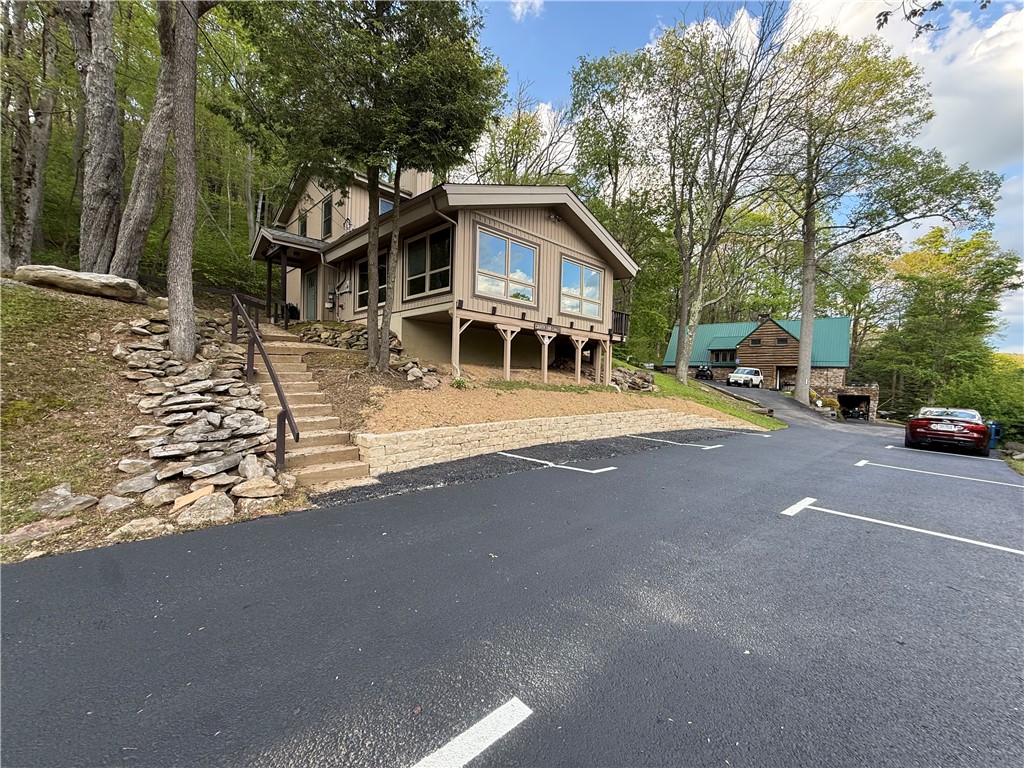 2226 County Line Road — photo 1