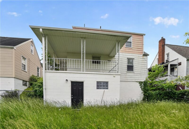2025 Allison St — photo 4