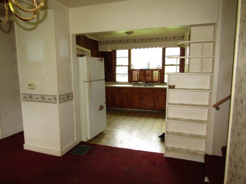 403 Mineola Ave — photo 8