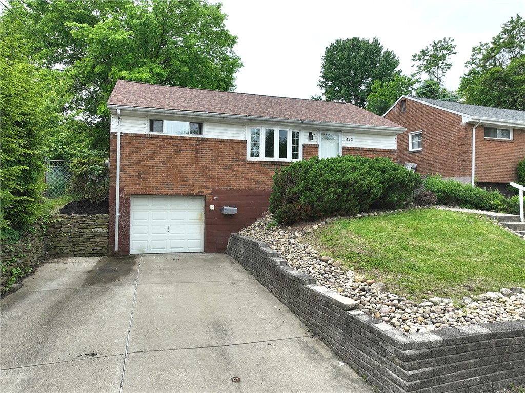 433 Ridgemont Dr — photo 1