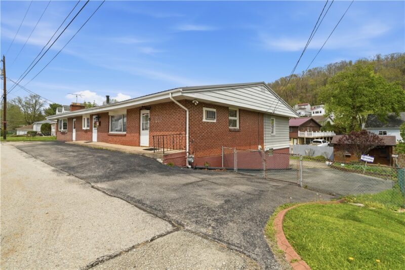 313 Allison St — photo 3