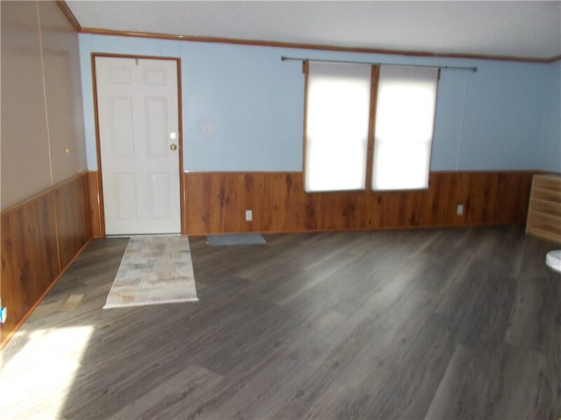 2090 BUTTERNUT — photo 8