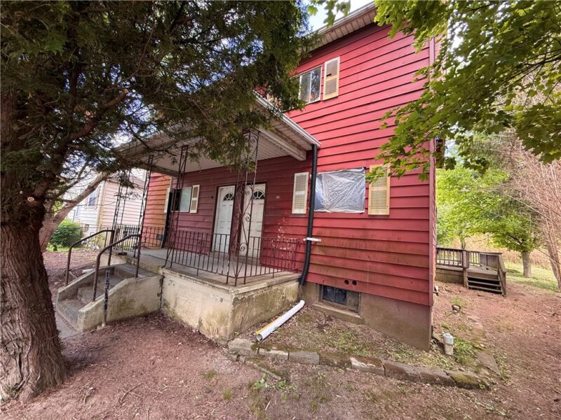 418 Ambridge Ave — photo 2