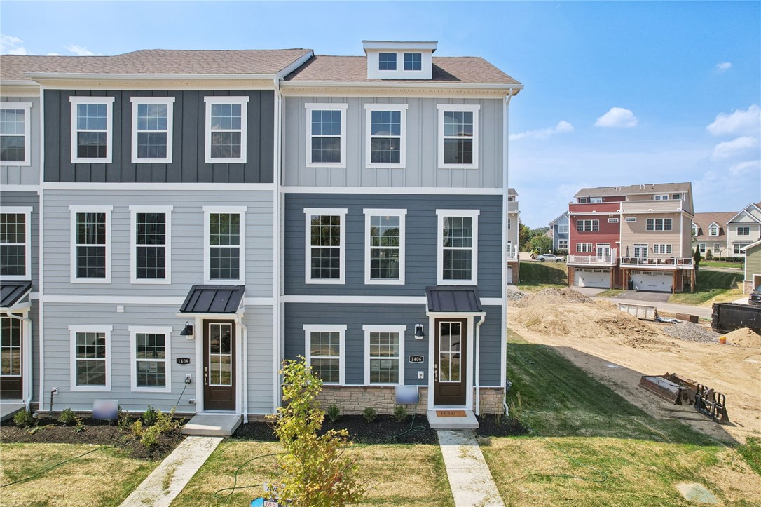 401 N Harmon Court — photo 1