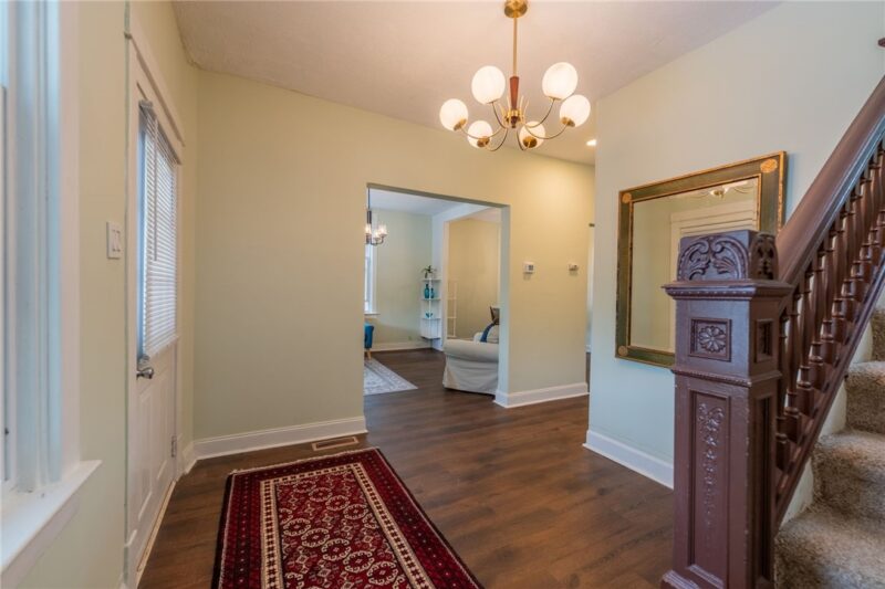 251 Pattison St — photo 3