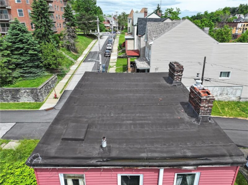 2627 Ellis St — photo 4