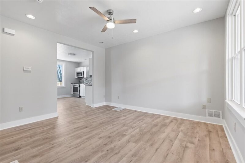 3014 Hazelhurst Ave — photo 3