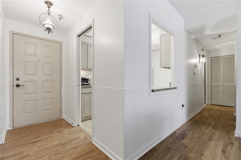 750 Washington Rd 307 — photo 2