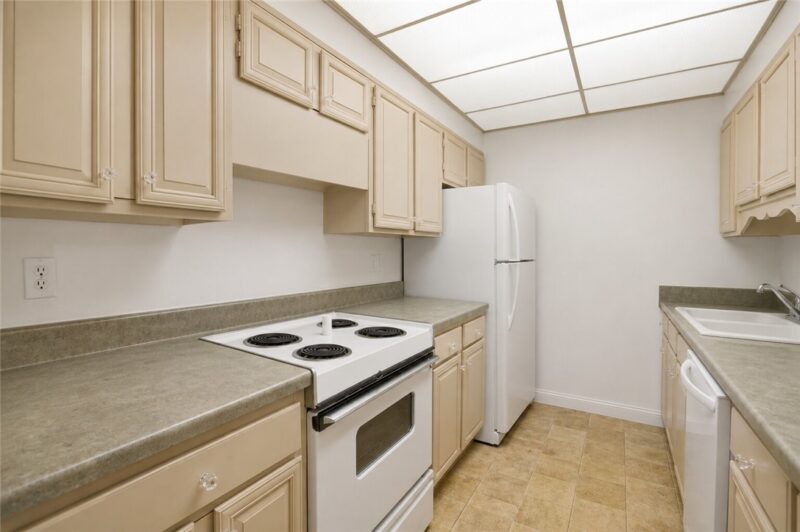 750 Washington Rd 307 — photo 8