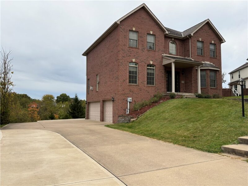 137 Robinson Dr — photo 4