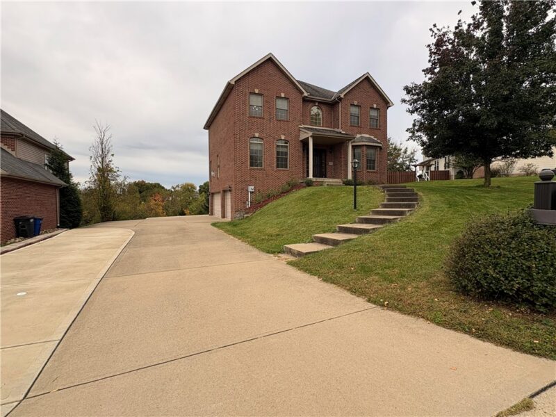 137 Robinson Dr — photo 5