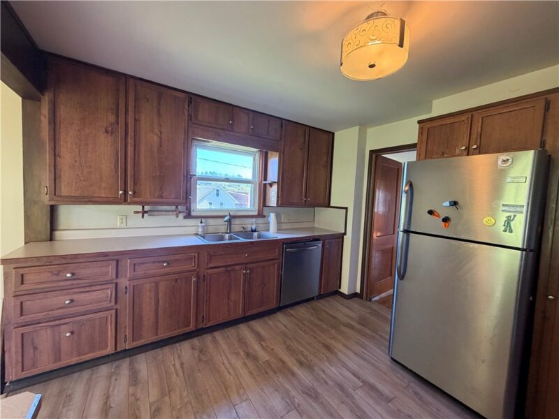 622 Cross St — photo 4