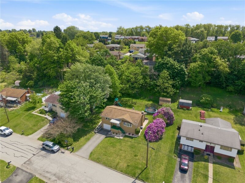 551 Hickory Dr — photo 4
