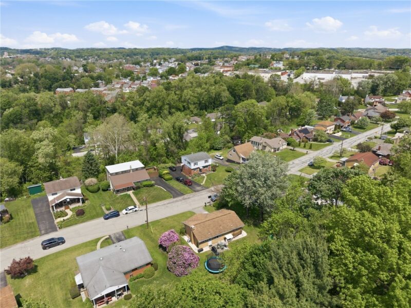 551 Hickory Dr — photo 6