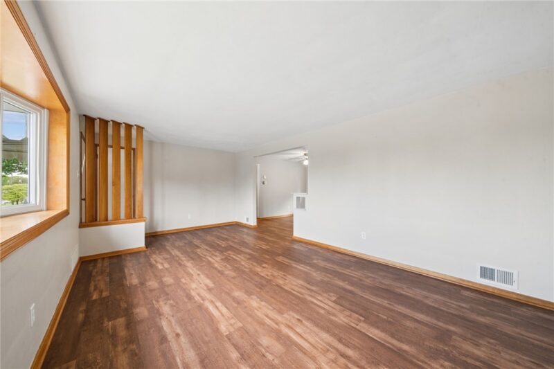 551 Hickory Dr — photo 8