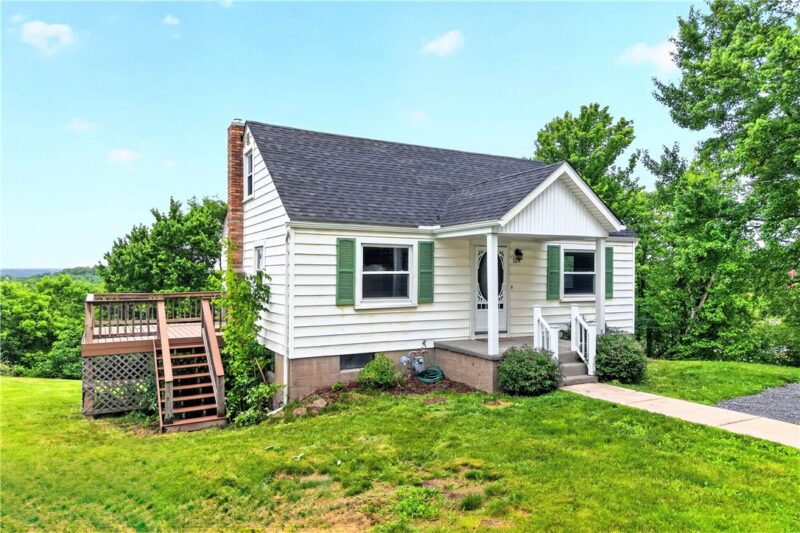 124 Bunker Hill Rd — photo 2