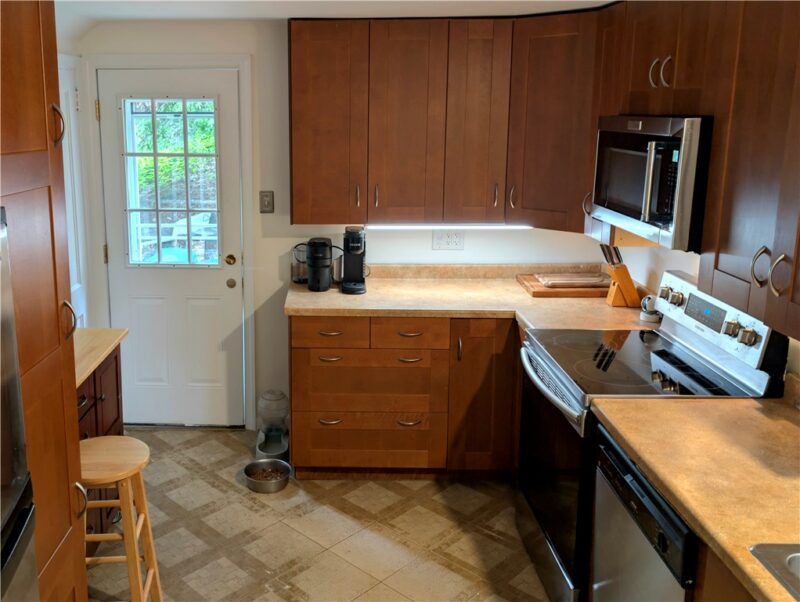 202 Park Pl — photo 3