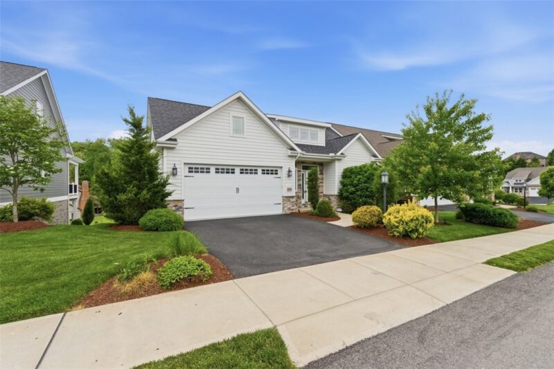 214 Maid Marion Ln — photo 2