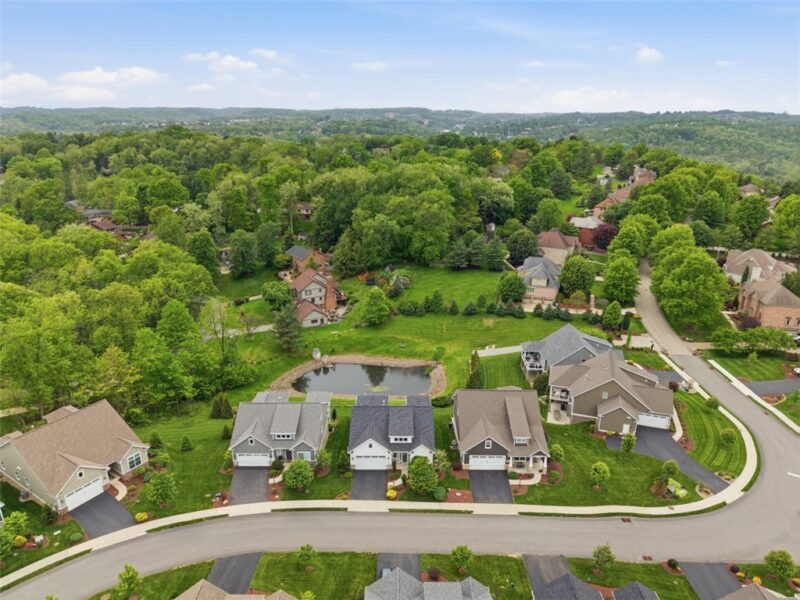 214 Maid Marion Ln — photo 4