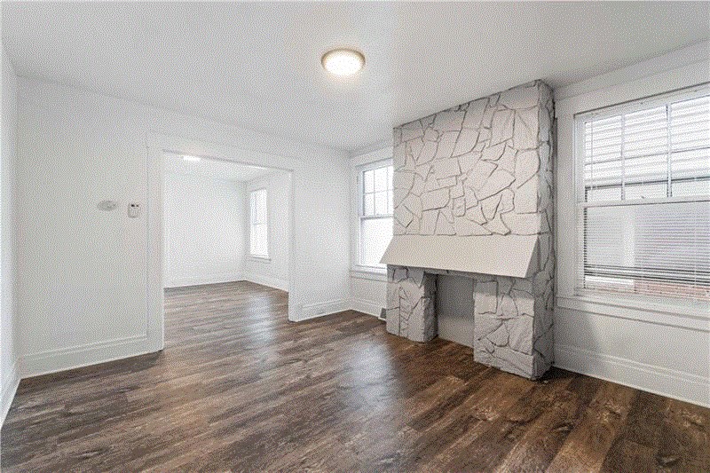 1036 Steuben St — photo 3
