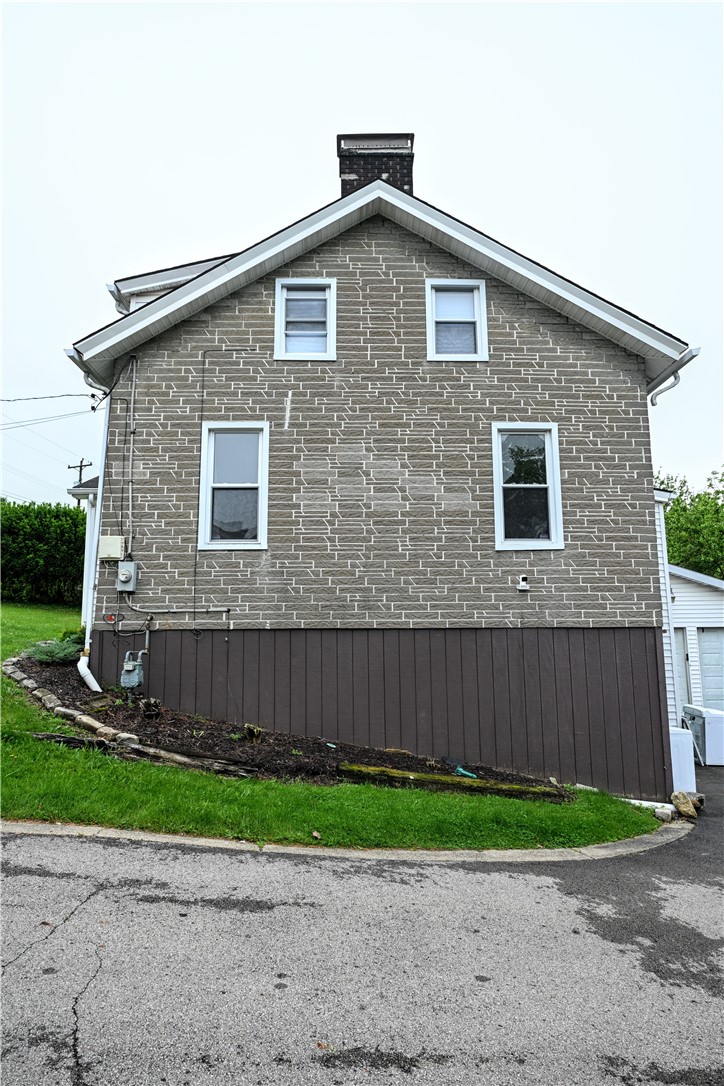 1058 Greentree Rd — photo 4