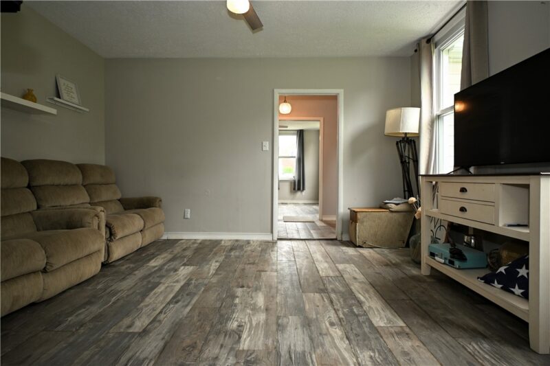1058 Greentree Rd — photo 8