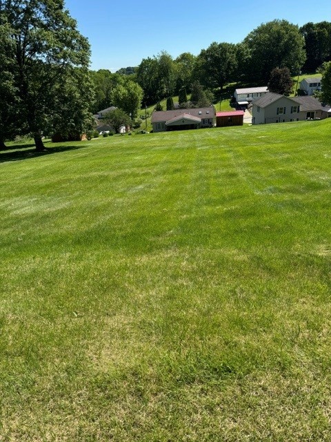 360 Crescent Dr — photo 1