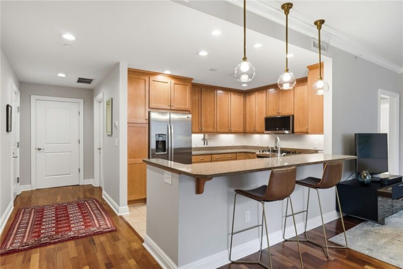 1219 Crescent Place 2D — photo 8