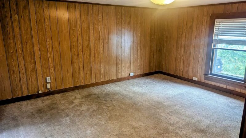 304 E 4th St — photo 7