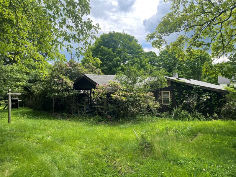 108 Amherst Ln. — photo 4