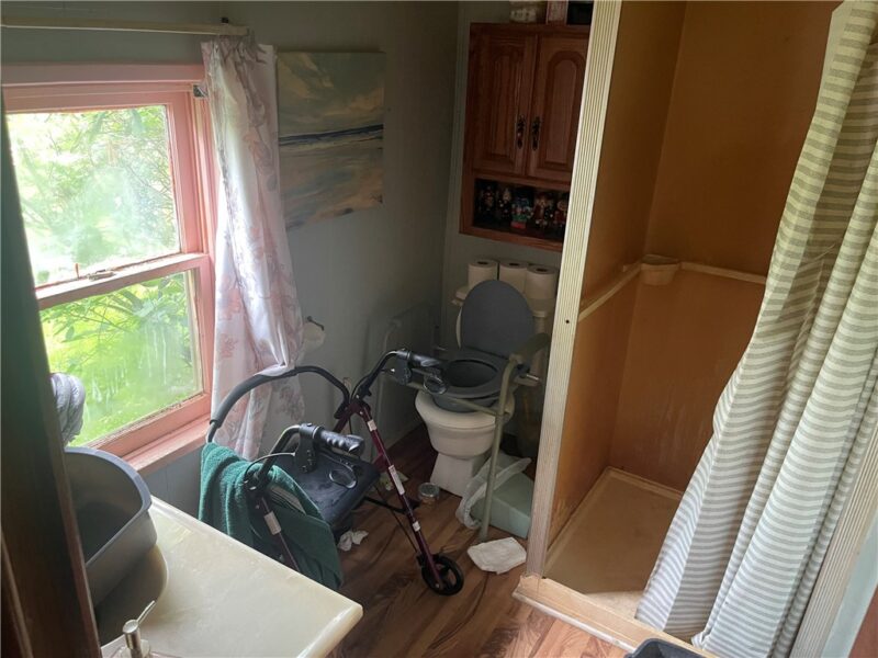 108 Amherst Ln. — photo 8