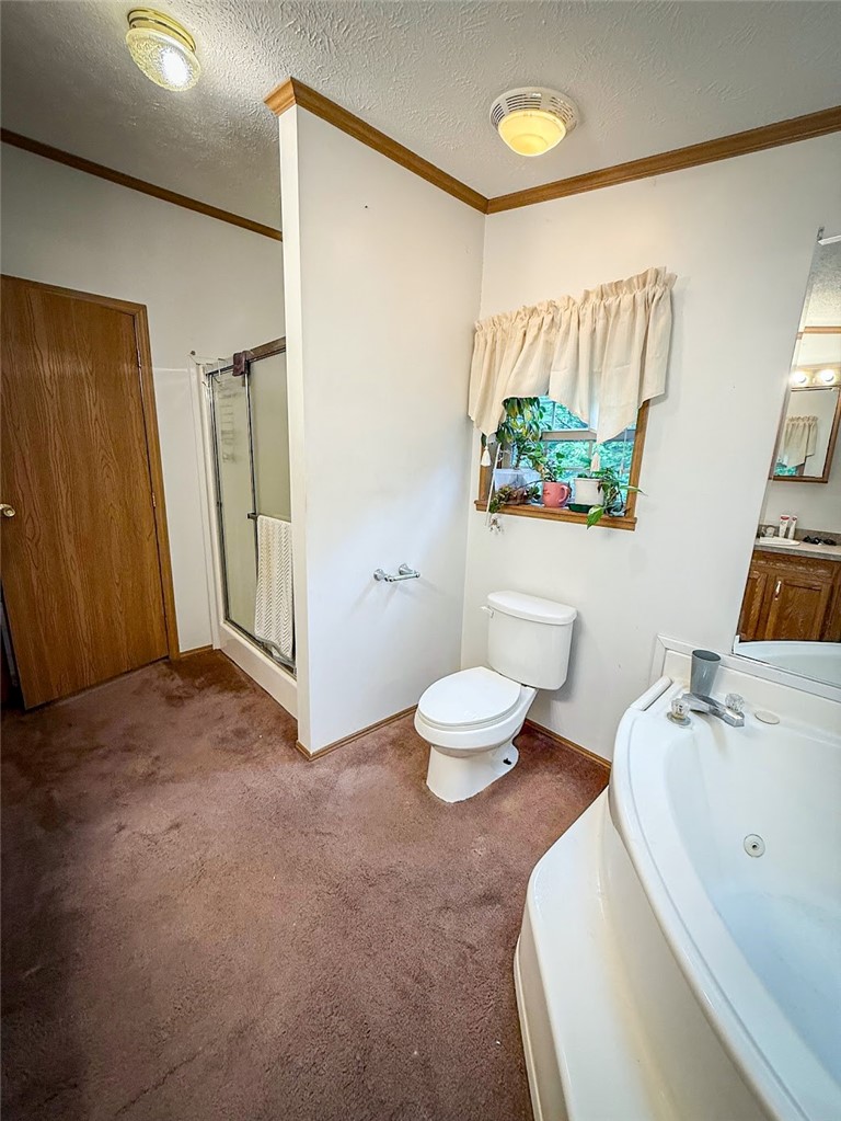 326 Gray Ave — photo 3